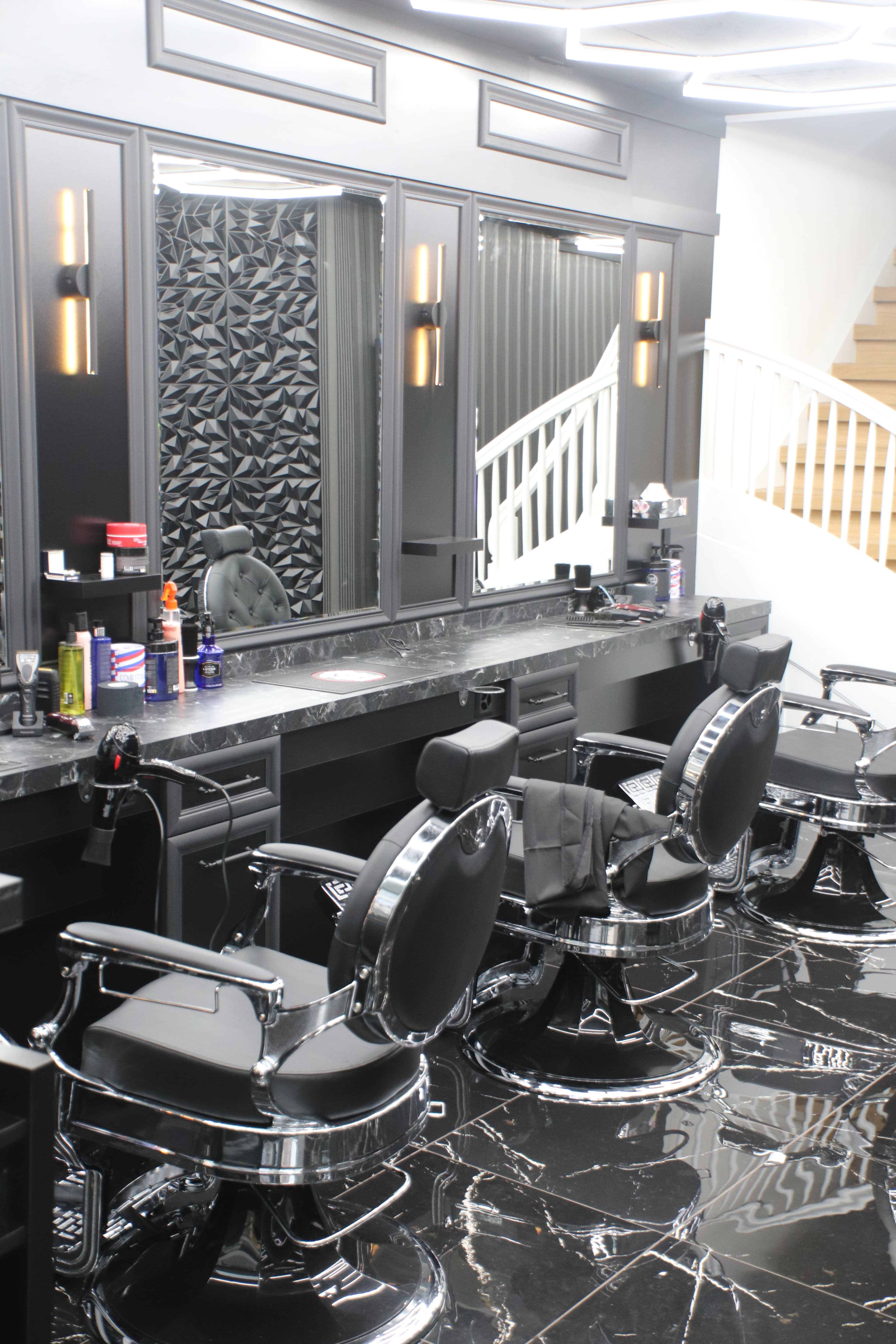 Barbershop Interior Murad Coiffeur